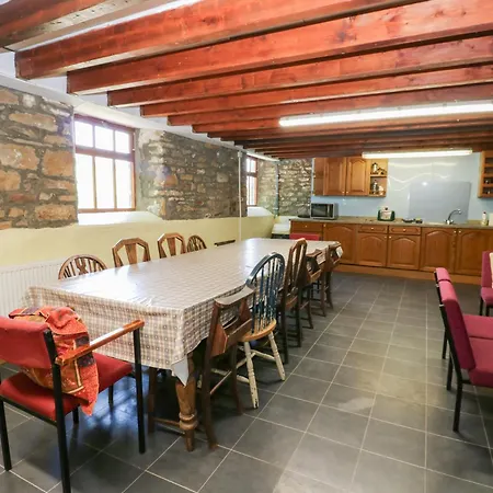 East Barn Bunkhouse Tatil Evi *